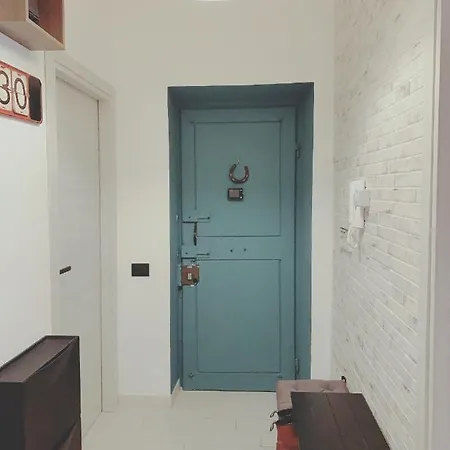 V House